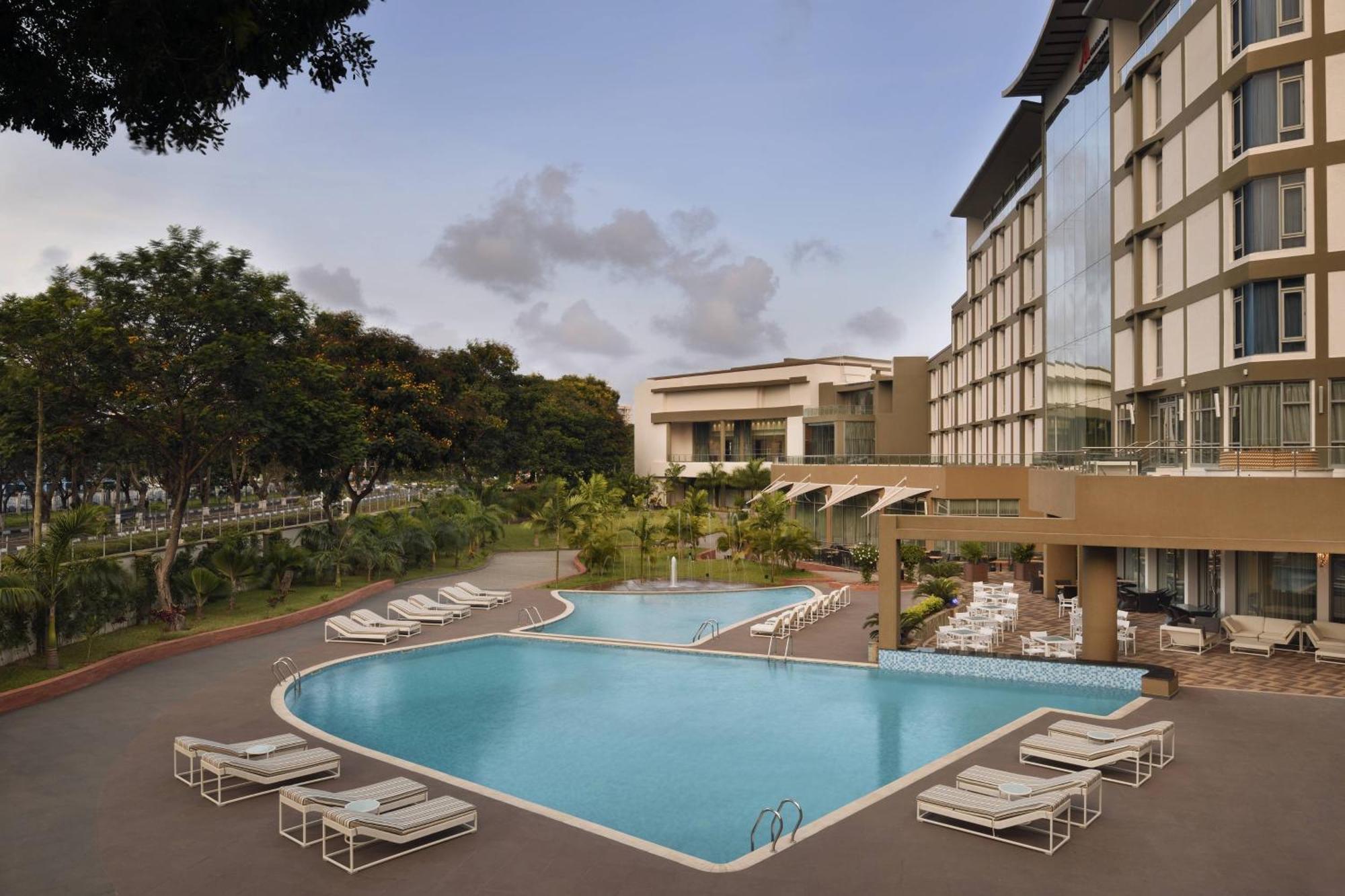 Accra Marriott Hotel Exterior photo